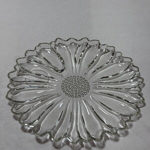Elegant Glass Flower Plate